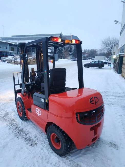 Автопогрузчик EP CPCD30T3 Автопогрузчик EP CPCD30T3