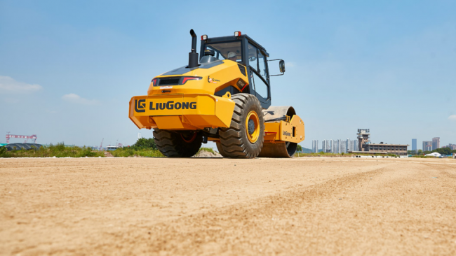 Дорожный каток LiuGong 6114E Дорожный каток LiuGong 6114E