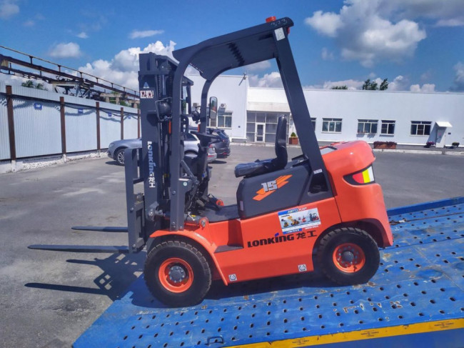 Вилочный погрузчик Lonking FD15T III NC485BPG