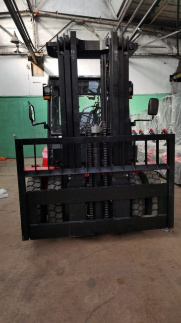 Автопогрузчик EP CPCD70T8 Автопогрузчик EP CPCD70T8