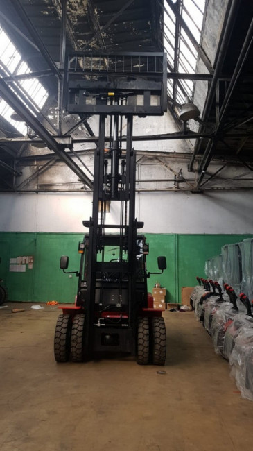Автопогрузчик EP CPCD70T8 Автопогрузчик EP CPCD70T8