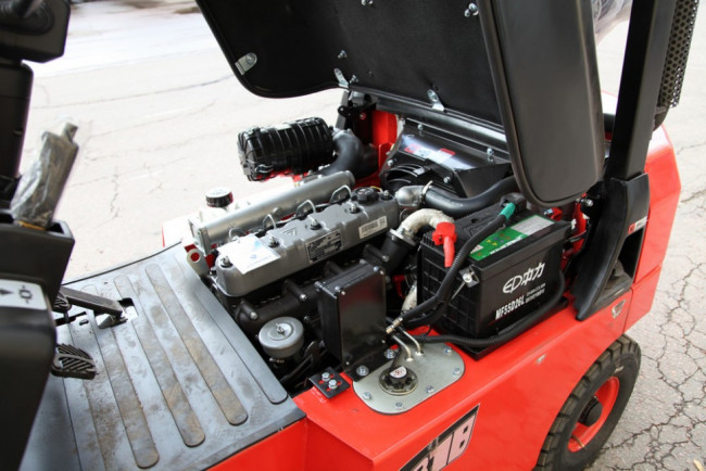 Автопогрузчик EP CPQD15T8