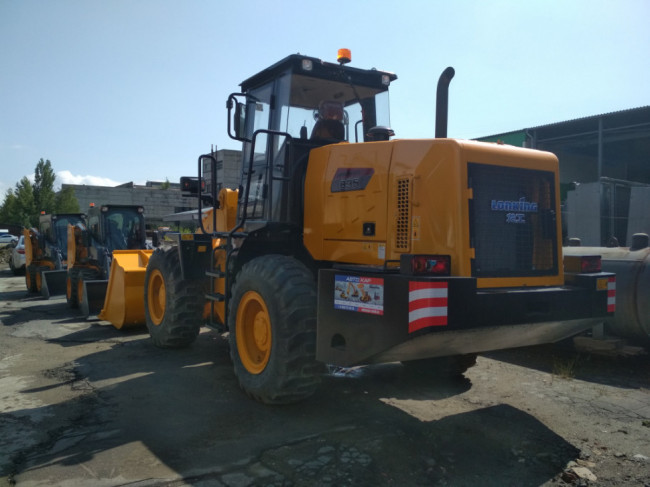 Фронтальный погрузчик Lonking CDM 835 Фронтальный погрузчик Lonking CDM 835