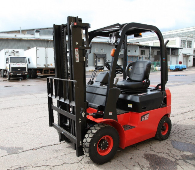 Автопогрузчик EP CPCD18T8 Автопогрузчик EP CPCD18T8