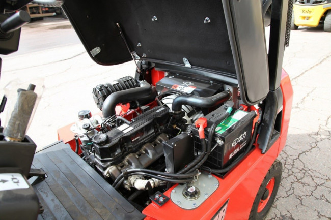 Автопогрузчик EP CPCD18T8 Автопогрузчик EP CPCD18T8