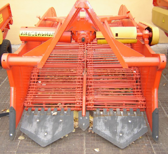 Картофелекопатель навесной двухрядный КТН-2В Картофелекопатель навесной двухрядный КТН-2В